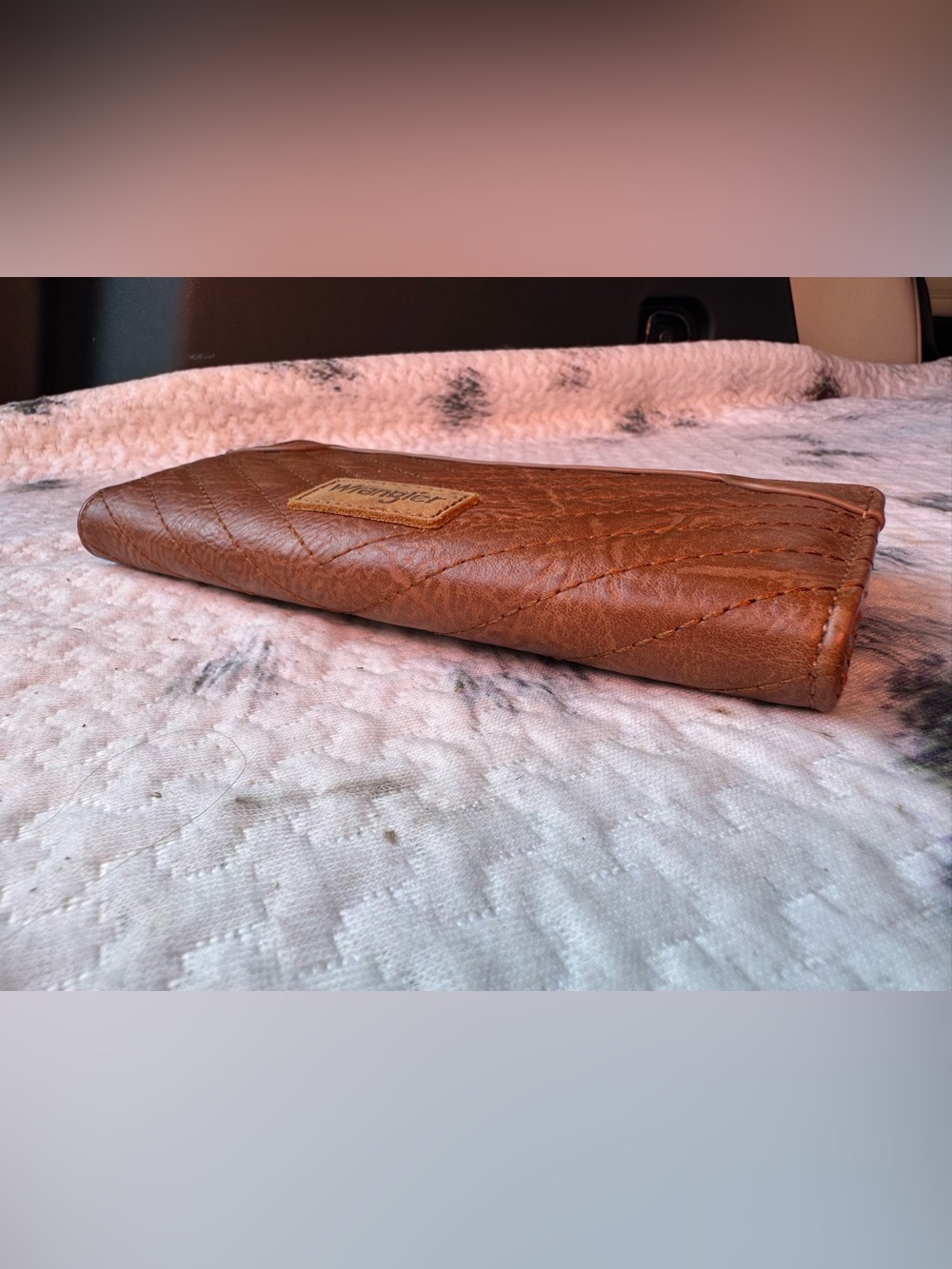 Wrangler brown chevron quilted minimalists wallet 8”x4” x 1” - Picture 4 of 8